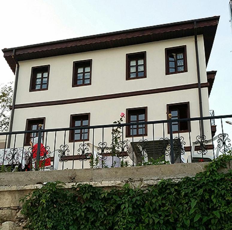 Faik Bey Konagi Bed & Breakfast Golyazi Exterior photo