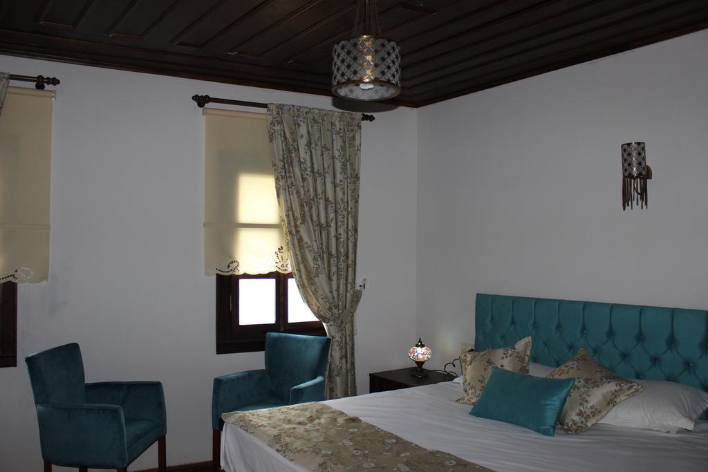 Faik Bey Konagi Bed & Breakfast Golyazi Room photo