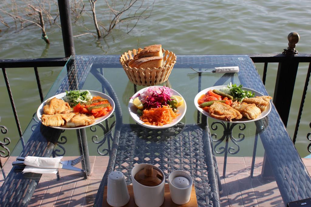 Faik Bey Konagi Bed & Breakfast Golyazi Exterior photo